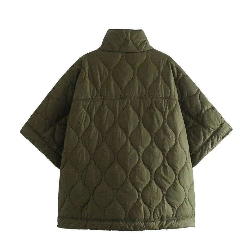 Poncho matelassé pour femme à manches chauve-souris et demi-zip