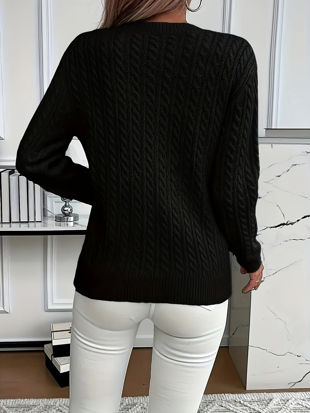 Pull classique pour femme en maille torsadée, à col montant