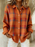 Women's checked knit cardigan with pointed collar, long sleeves and button front