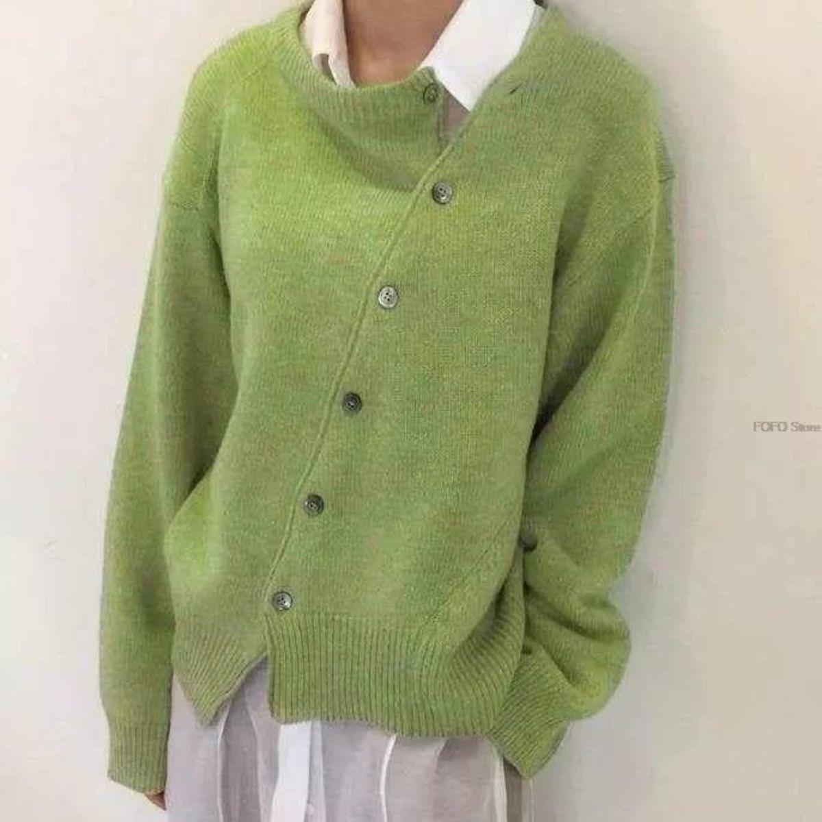 Women's oversized knit cardigan with asymmetric button front and long sleeves