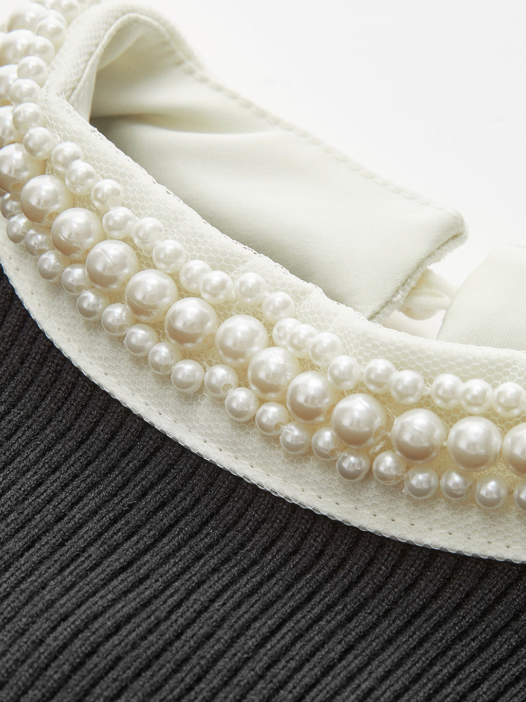 Women's Pearl Neckline Contrast Cuff Ribbed Knit Top