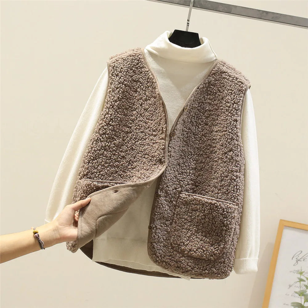 Women's Faux Sherpa Button-Up Gilet