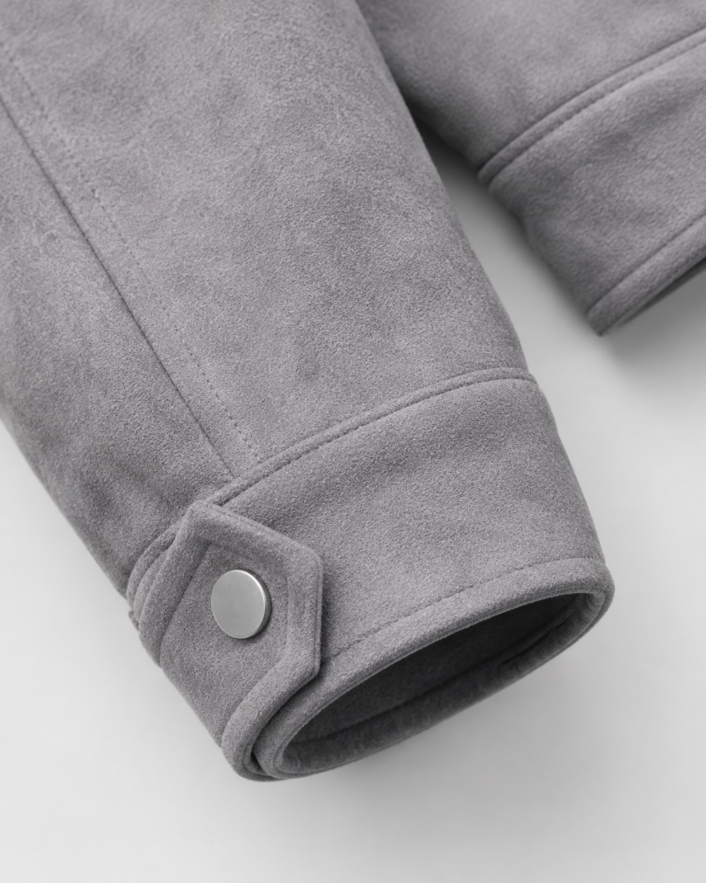 Men's textured collared zip jacket with flap pockets and long sleeves