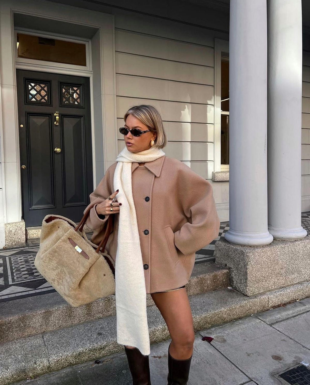 Trench-coat oversize court à col chemise pour femme