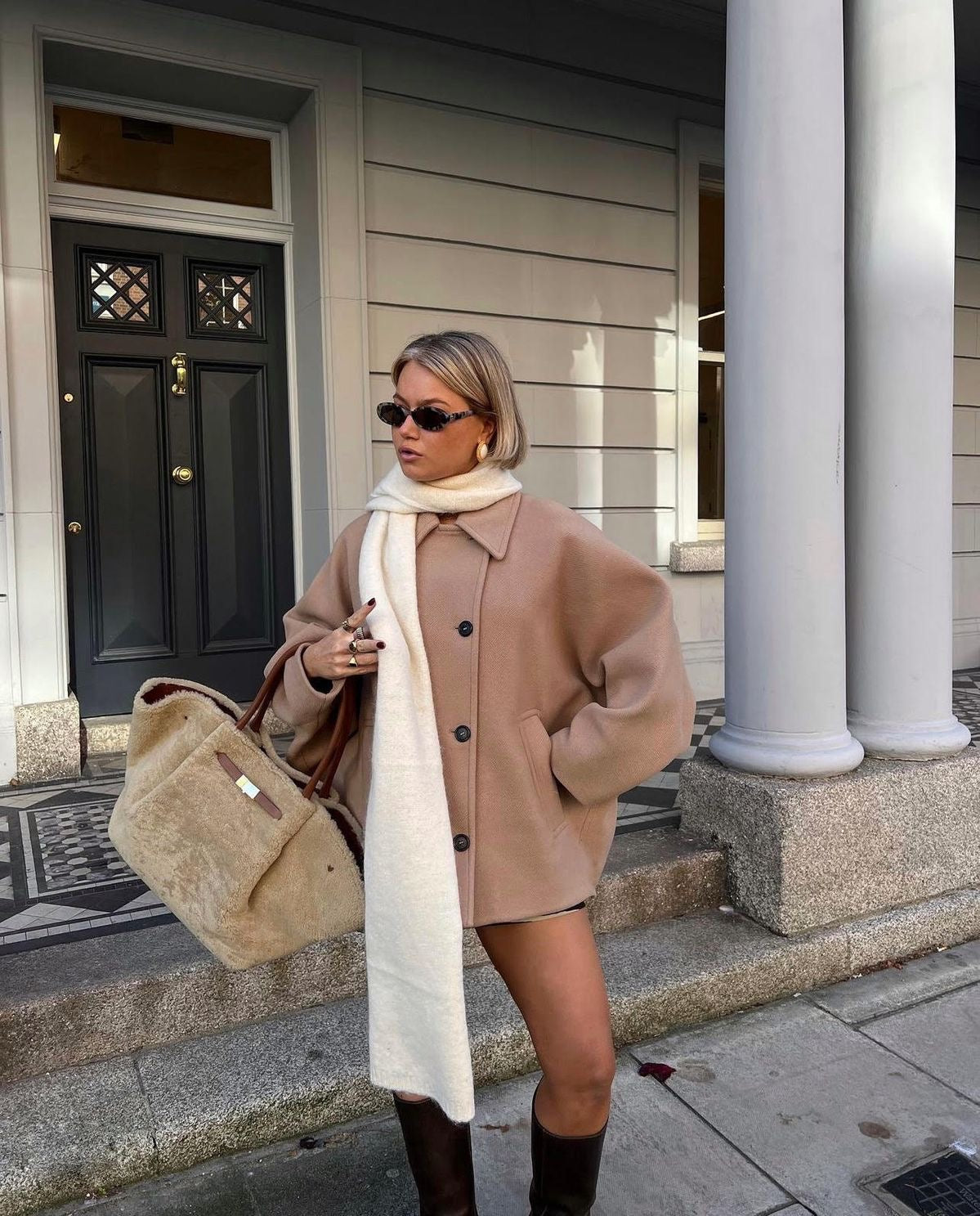 Trench-coat oversize court à col chemise pour femme