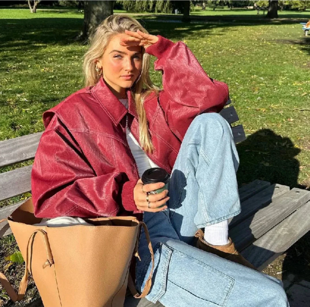 Veste oversize pour femme en cuir vegan à surpiqûres contrastées