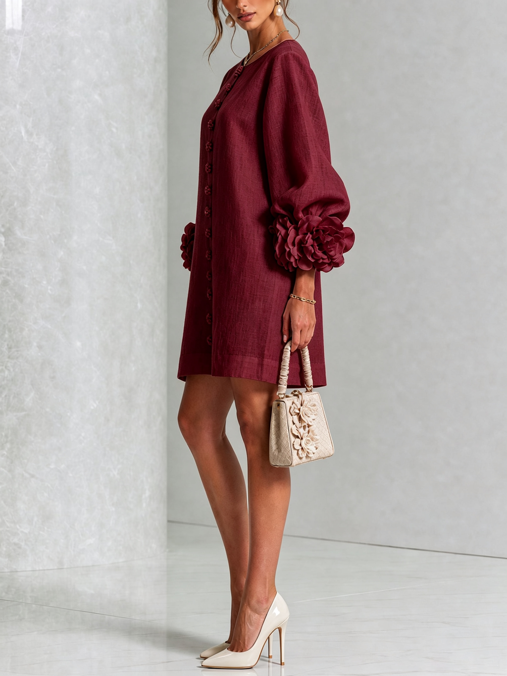 Robe courte droite pour femme à manches ballon et poignets ornés de rosettes
