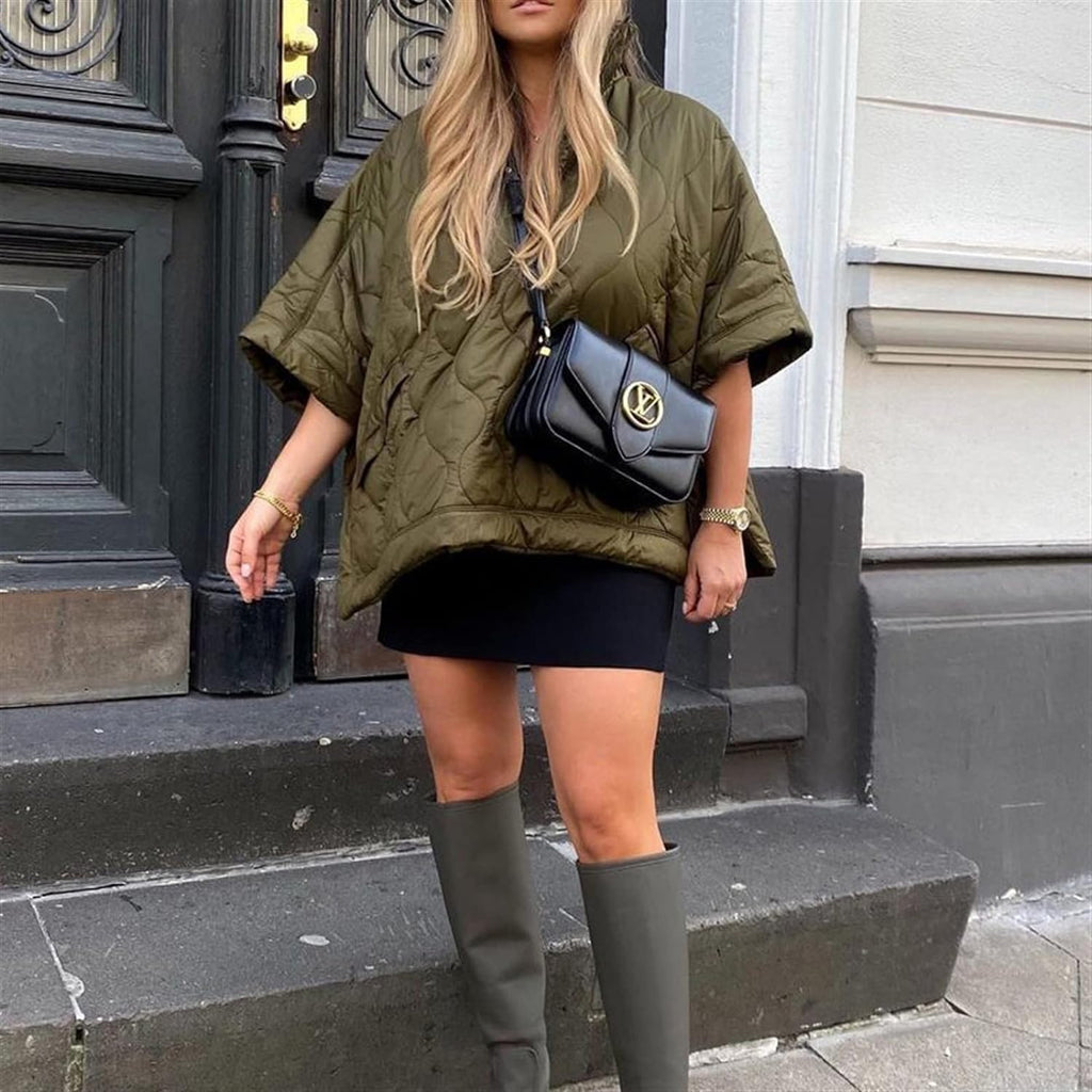 Poncho matelassé pour femme à manches chauve-souris et demi-zip