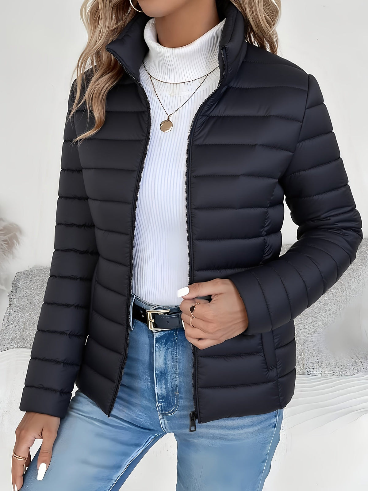 Women’s Lightweight Quilted Stand Collar Puffer Jacket