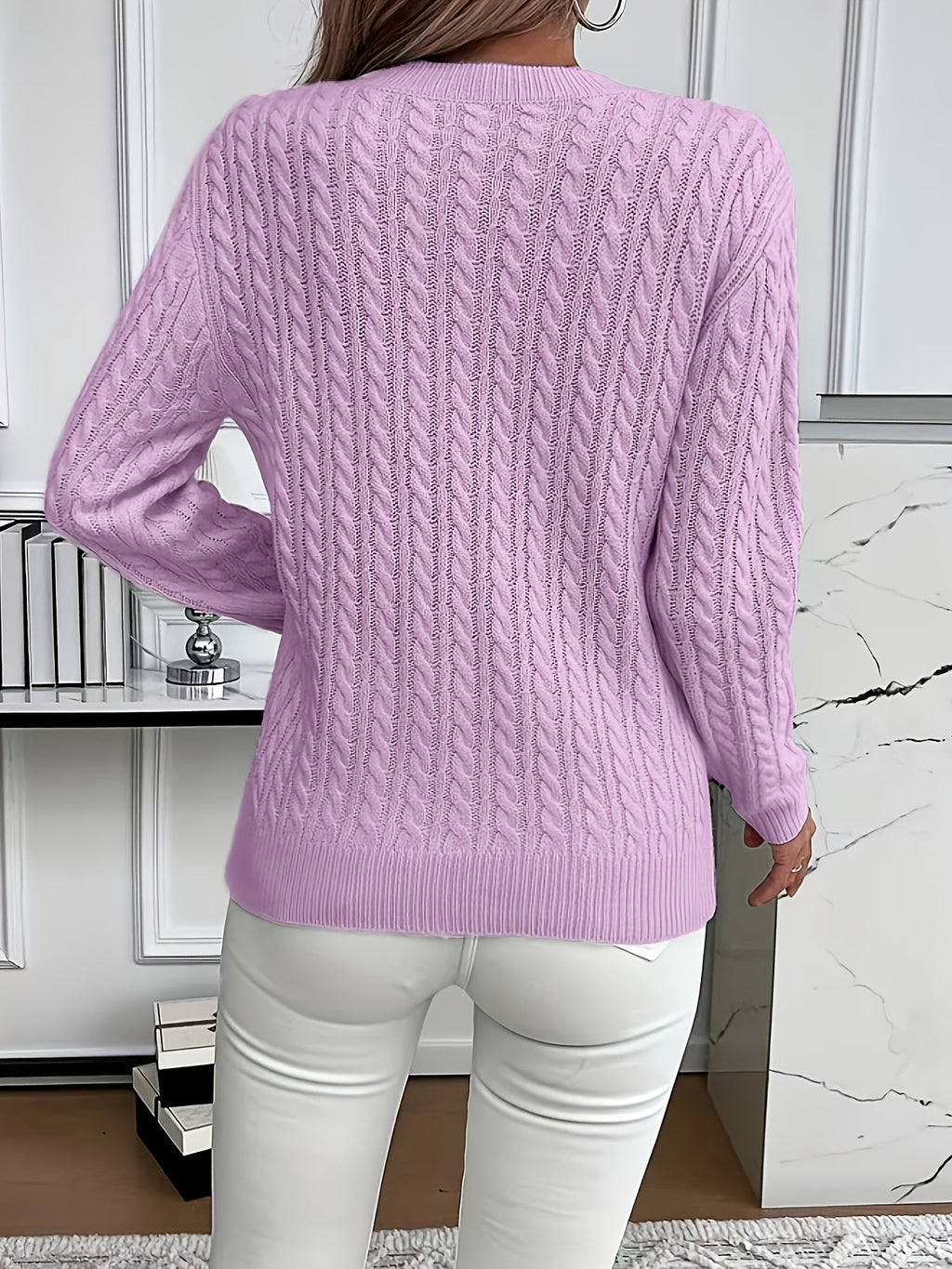 Pull classique pour femme en maille torsadée, à col montant