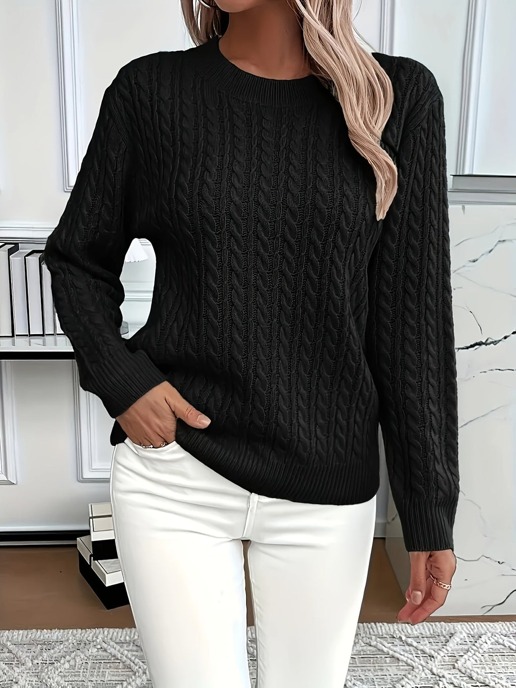 Pull classique pour femme en maille torsadée, à col montant