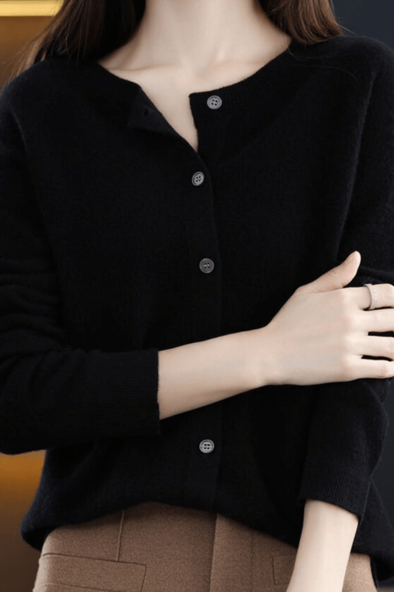 Women's Round Neck Button-Up Knit Cardigan