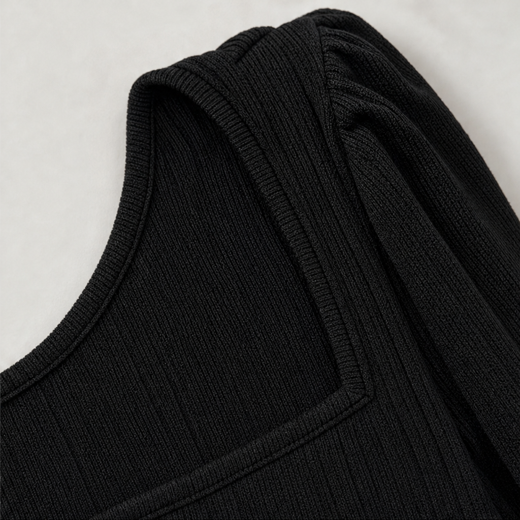 Top en maille côtelée à encolure carrée et poignets boutonnés pour femme