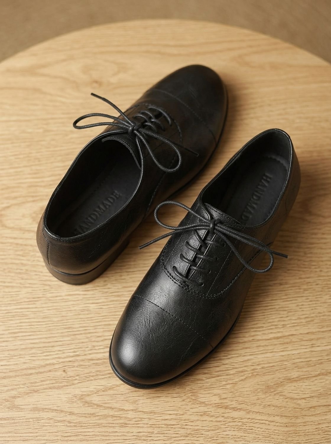 Women's brown cap toe lace-up Oxford shoes with low heels