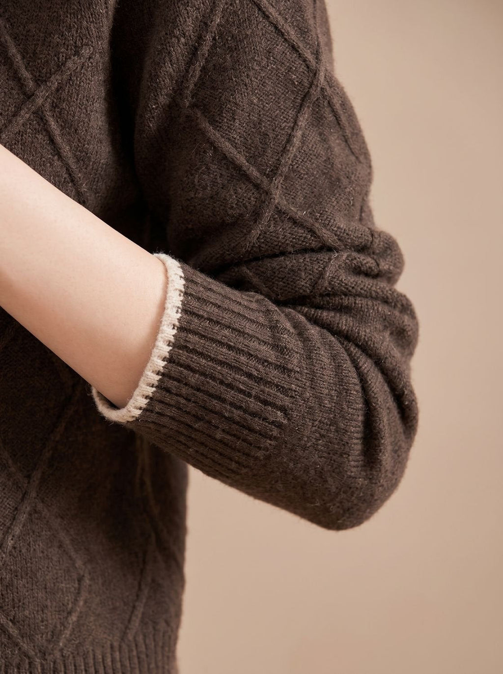 Women's Mock Neck Diamond Pattern Knit Sweater