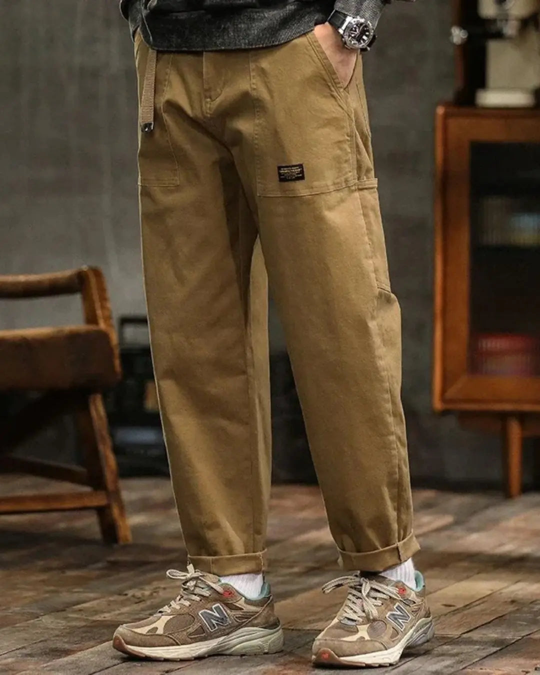 Pantalon cargo vintage avec revers roulé