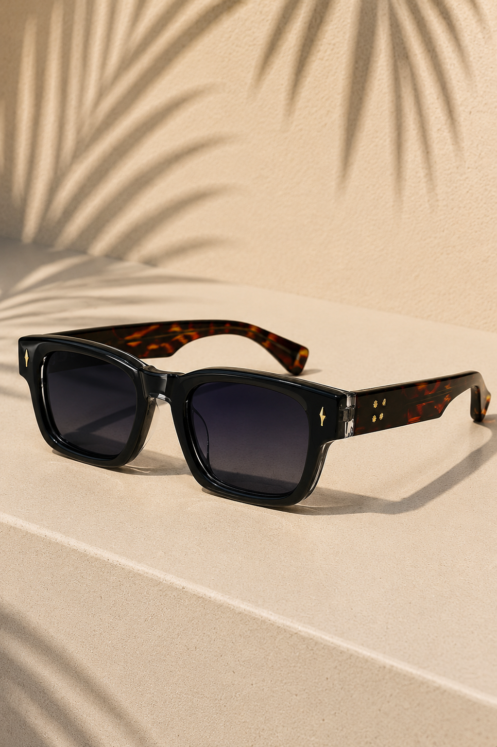Lunettes de soleil carrées à monture transparente et verres dégradés