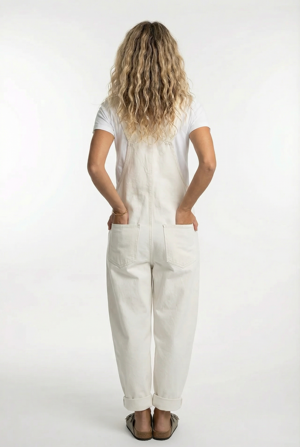 Salopette en denim pour femme, boutonnée sur le devant, avec poches