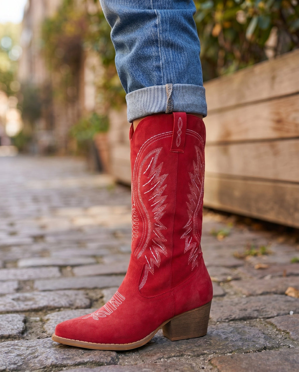 Bottes western brodées montantes jusqu’au genou pour femme