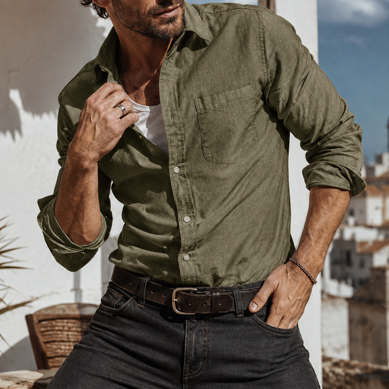Chemise en coton texturé à manches longues, avec poche poitrine