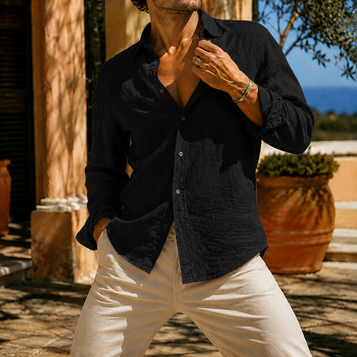 Chemise en coton texturé à manches longues, avec col classique