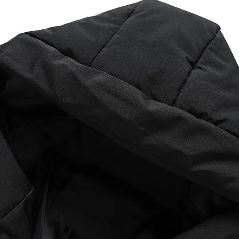 Men's hooded quilted puffer jacket with full-zip front and zipped pockets
