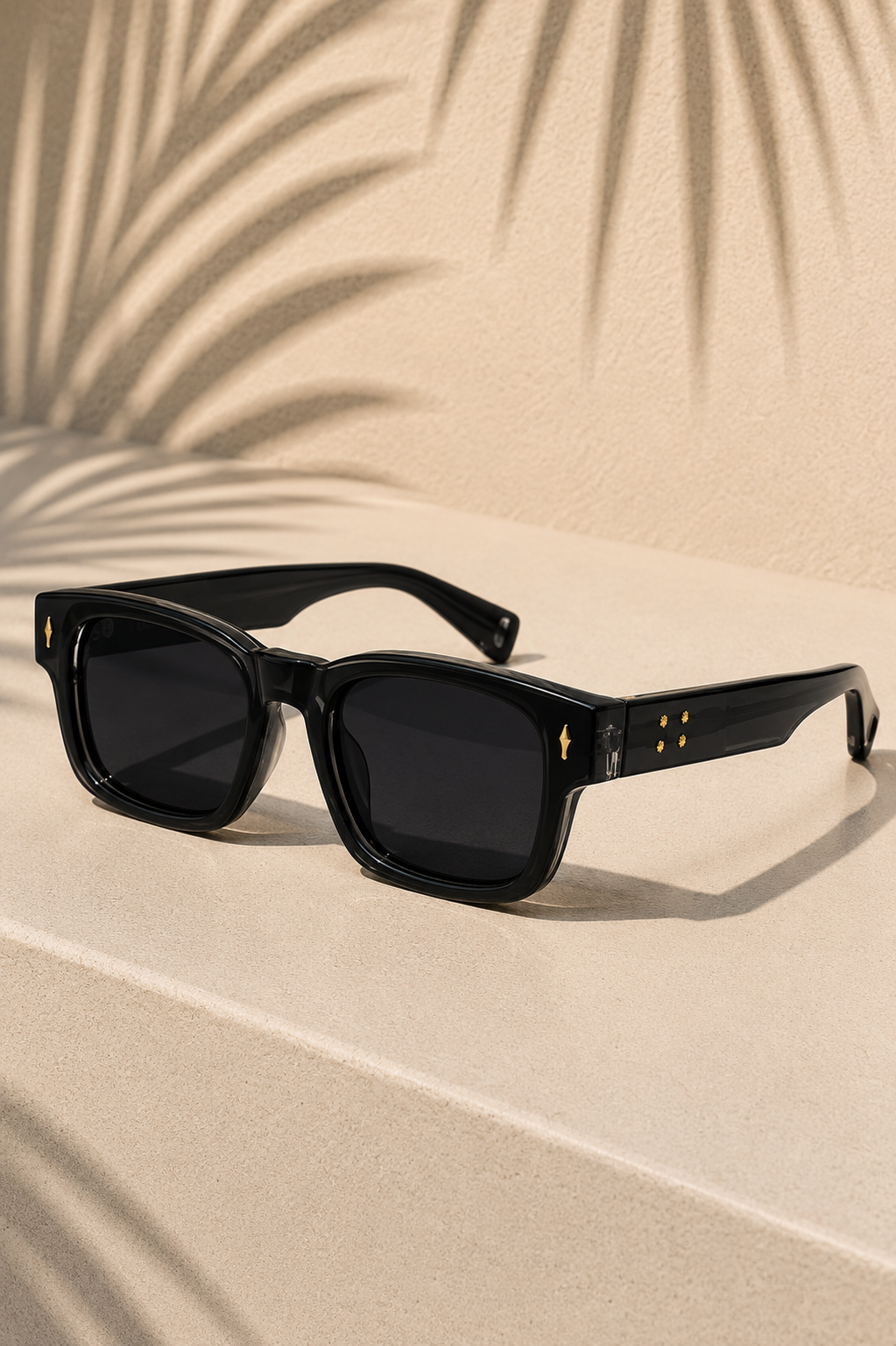 Lunettes de soleil carrées à monture transparente et verres dégradés