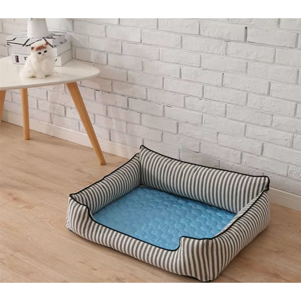 Quilted Self-Cooling Mat for Dogs and Pets