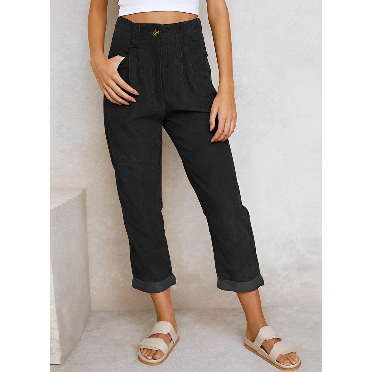 Women's high-waisted ribbed corduroy trousers with rolled cuffs