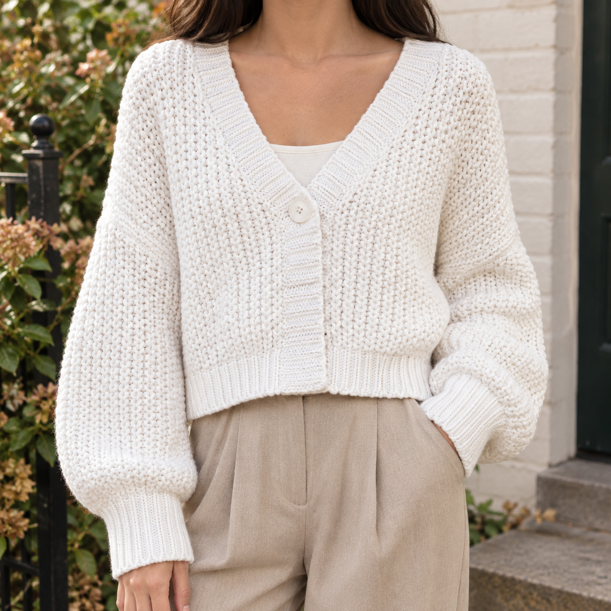 Women's Chunky Knit Balloon Sleeve Cropped Cardigan