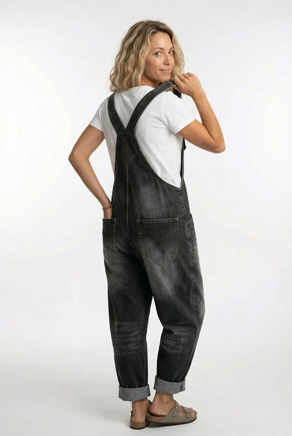 Salopette en denim pour femme, boutonnée sur le devant, avec poches