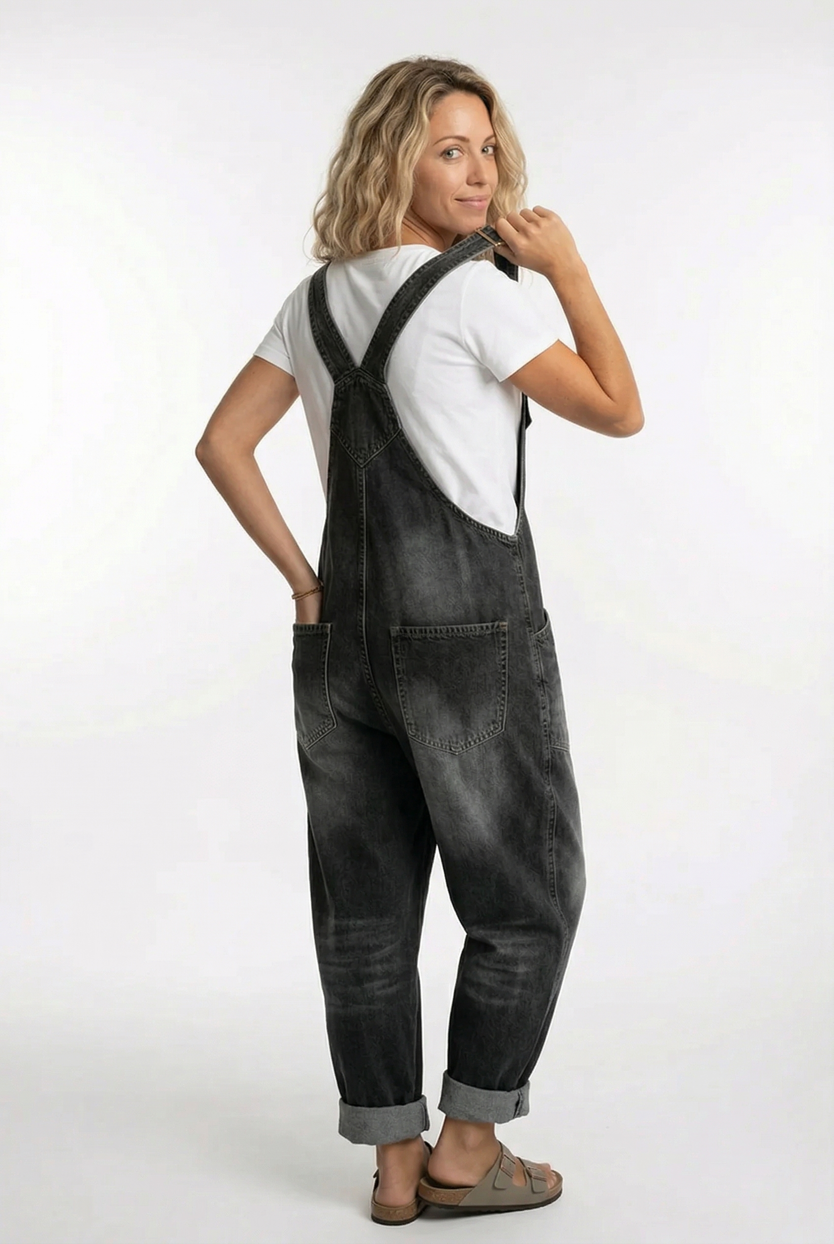 Salopette en denim pour femme, boutonnée sur le devant, avec poches