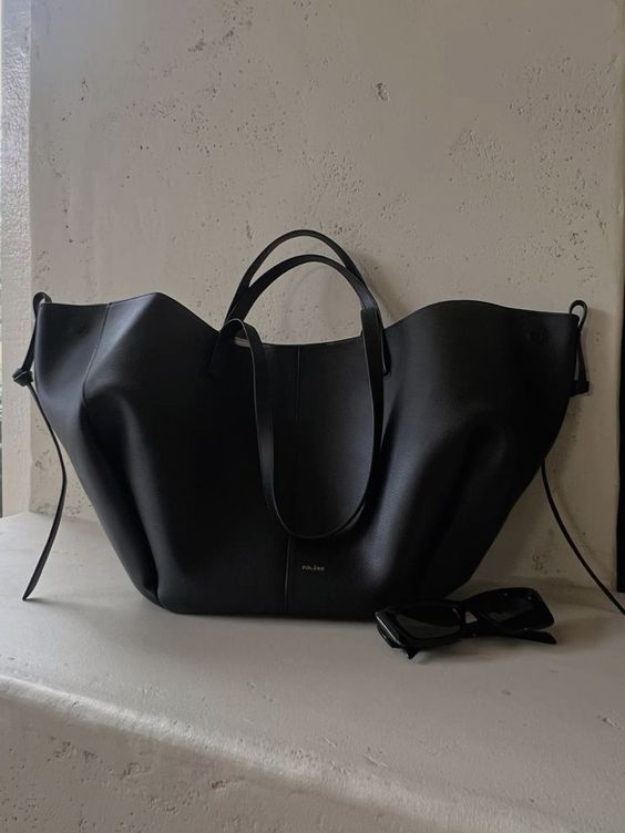 Women's Vintage Style Structured Tote Bag