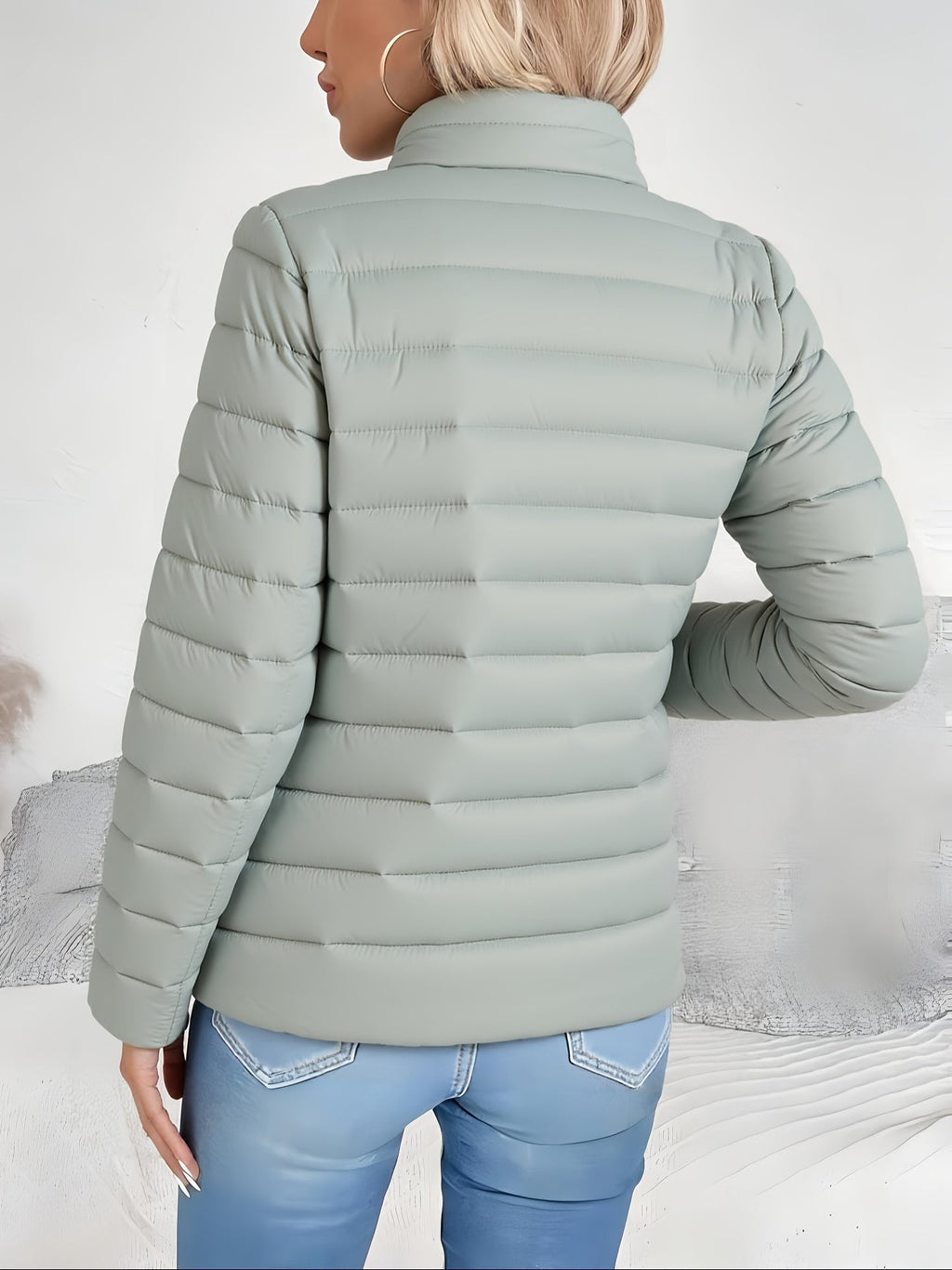 Women’s Lightweight Quilted Stand Collar Puffer Jacket