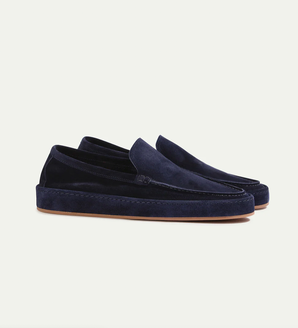 Mocassins à enfiler en daim avec surpiqûres sur l’empeigne