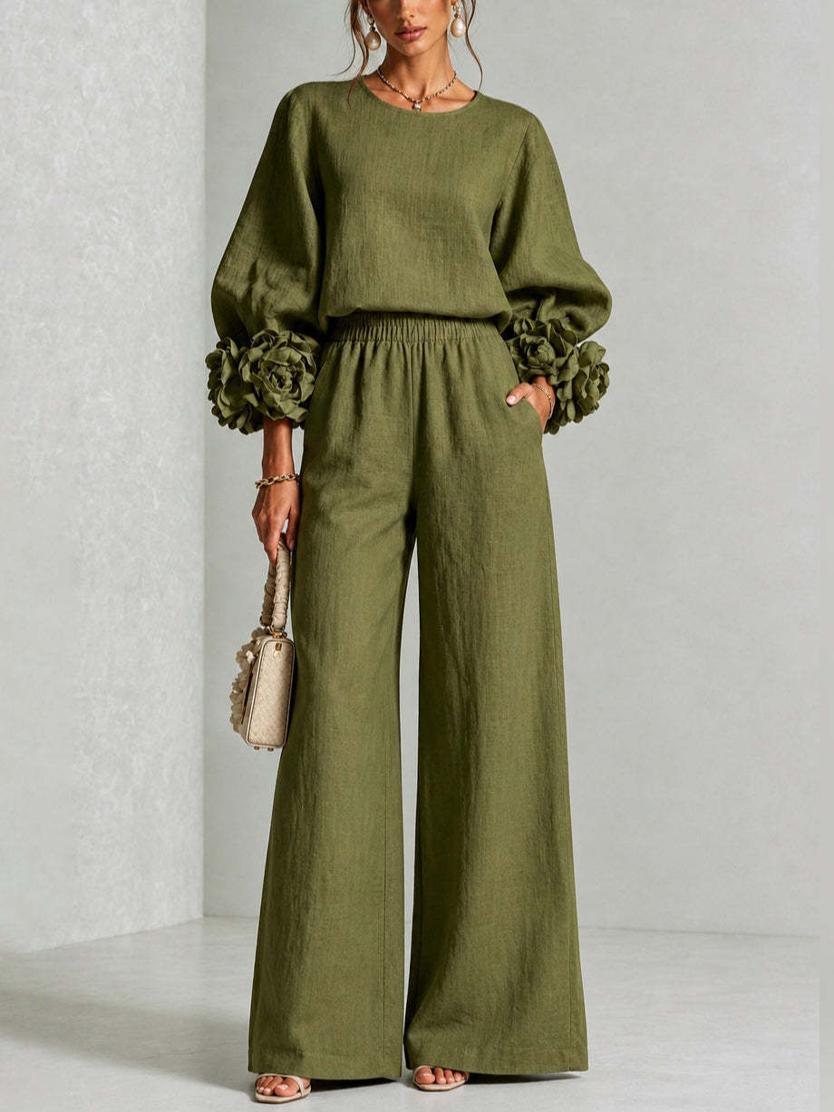 Women's two-piece set with round-neck top, rosette cuffs and wide-leg trousers