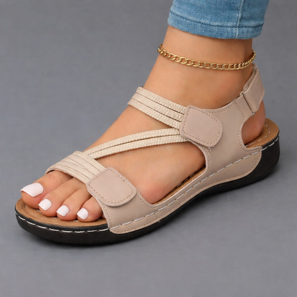 Sandales compensées à brides confortables avec fermeture auto-agrippante