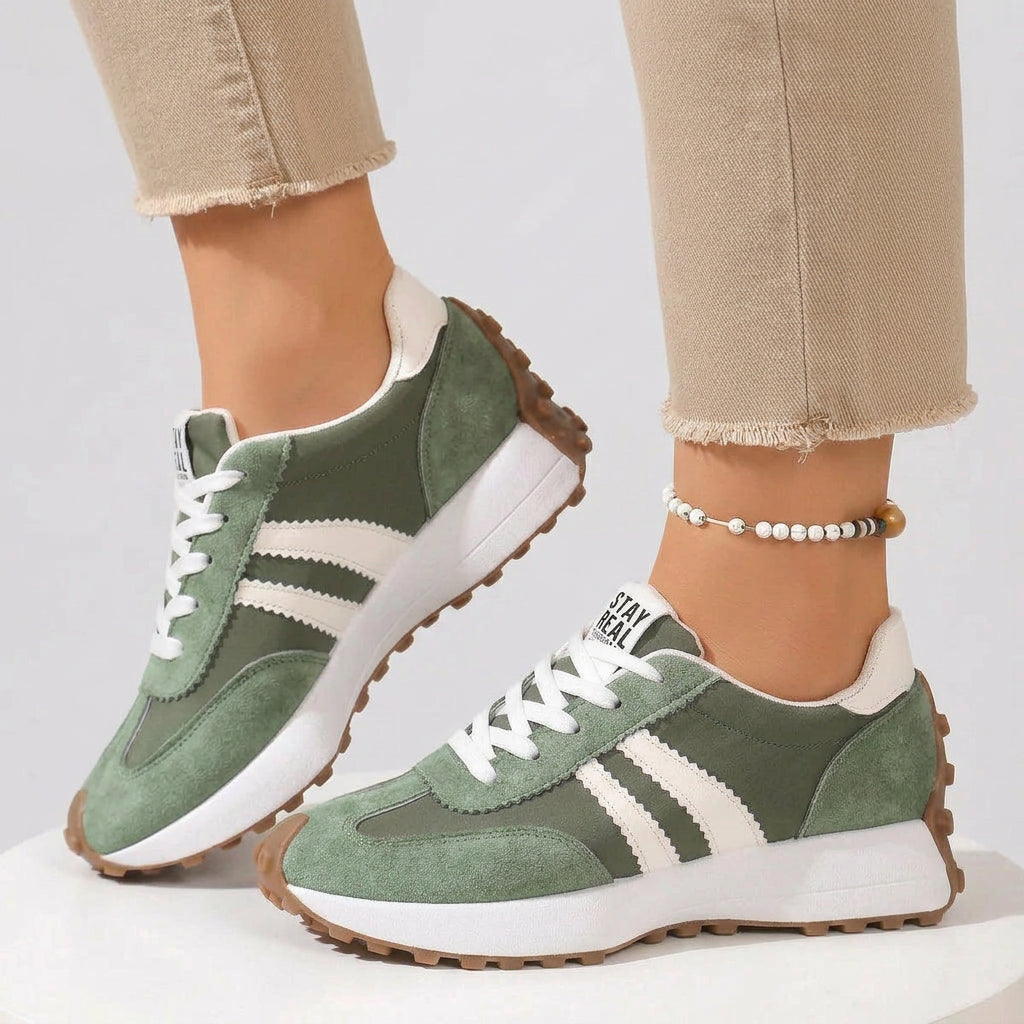 Sneakers – Retro Lace-Up Everyday Style