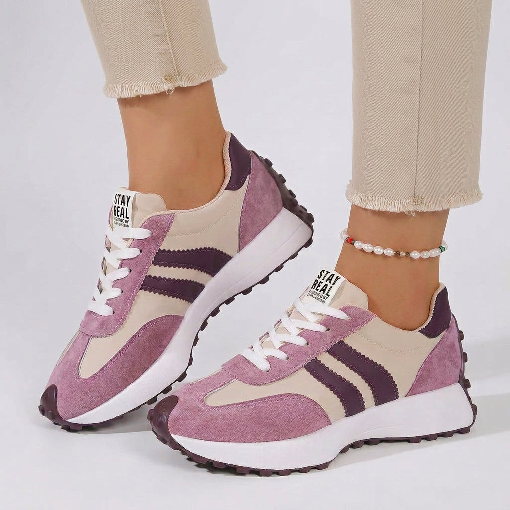 Sneakers – Retro Lace-Up Everyday Style