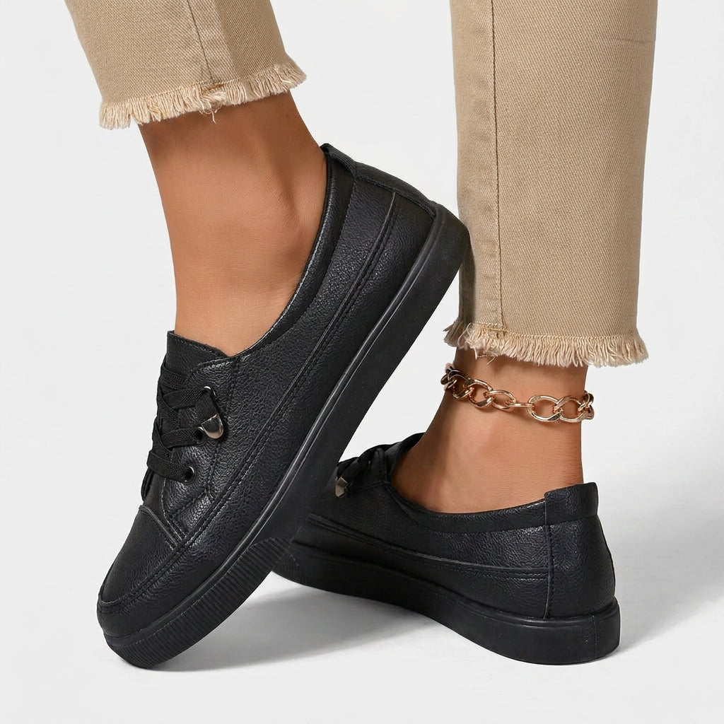 Sneakers – Canvas Lace-Up Everyday Style