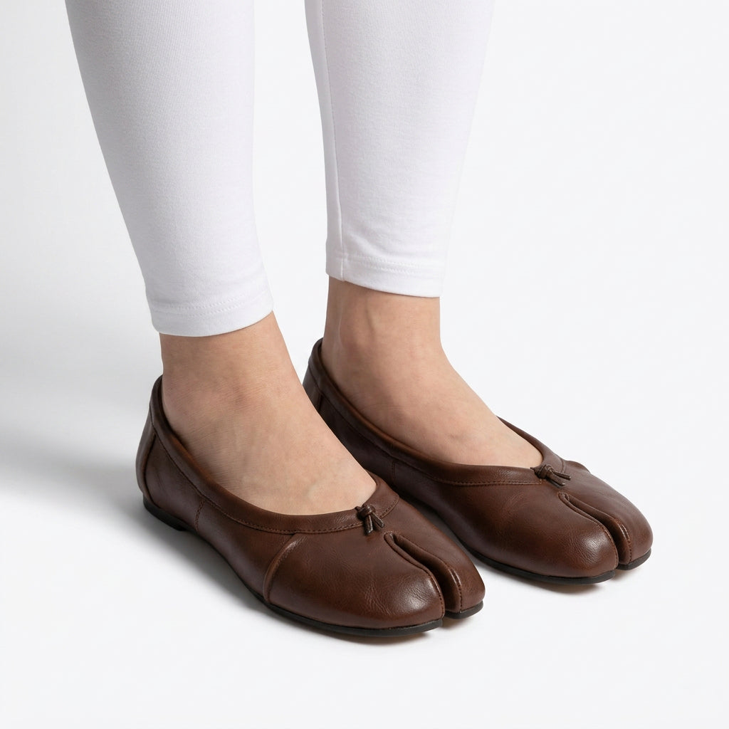 Split-Toe Slip-On Ballet Flat Shoes