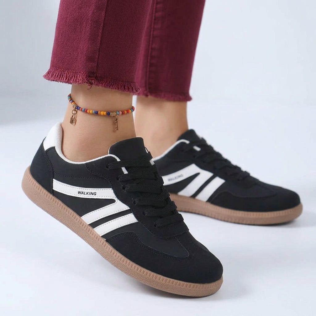 Sneakers – Lace-Up Low Top Casual Style