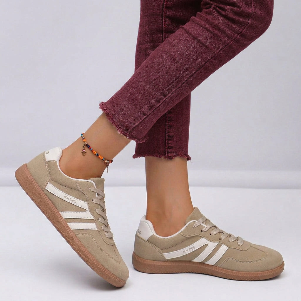 Sneakers – Lace-Up Low Top Casual Style