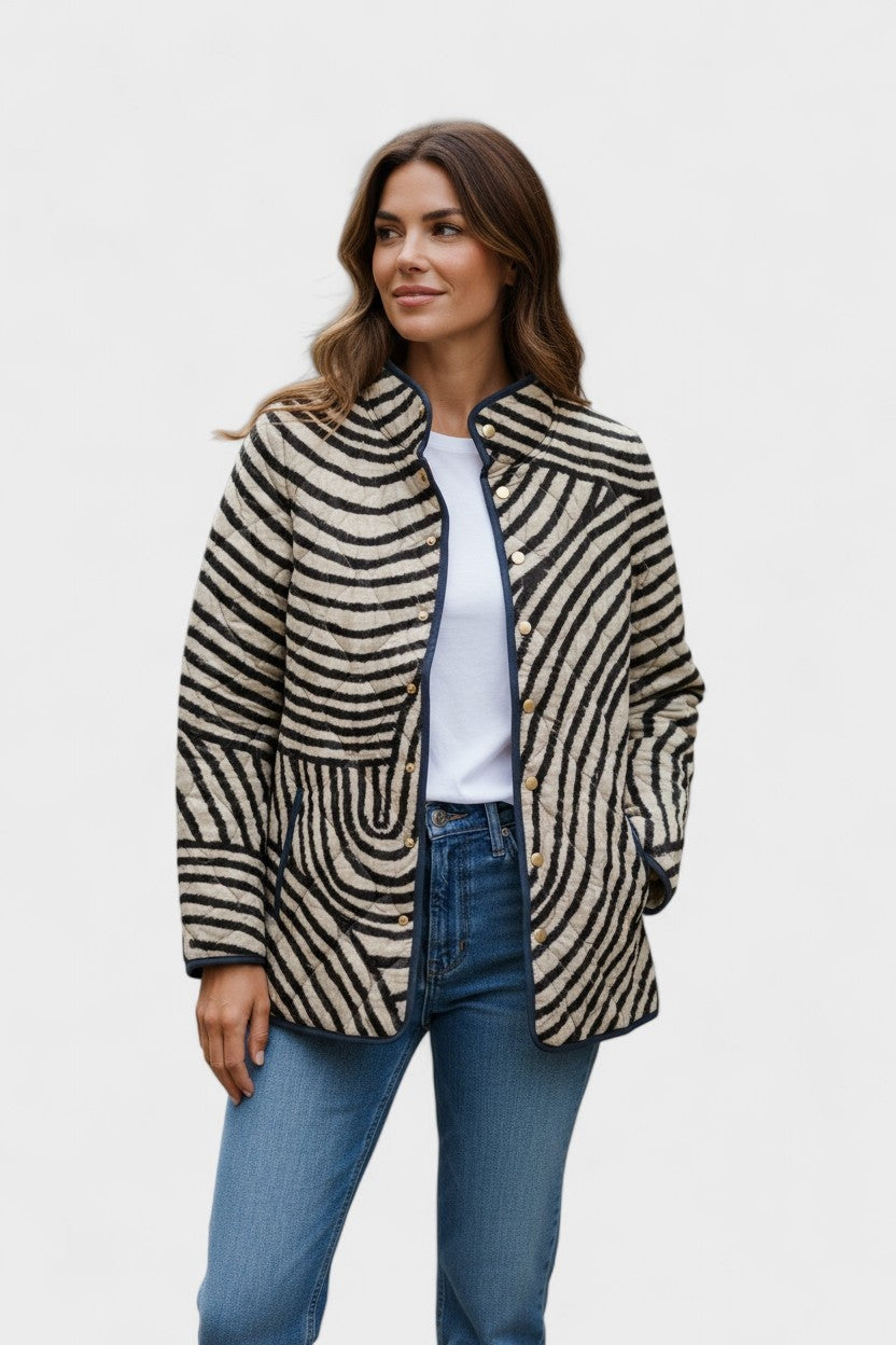 Veste matelassée fleurie patchwork pour femme à boutons-pression sur le devant