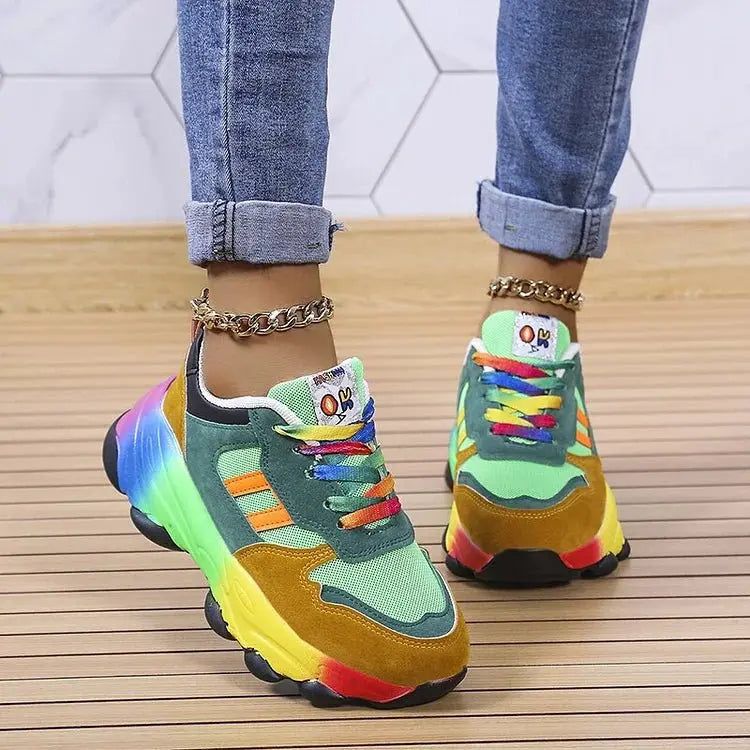 Baskets pour femmes à semelle épaisse et à empiècements multicolores arc-en-ciel