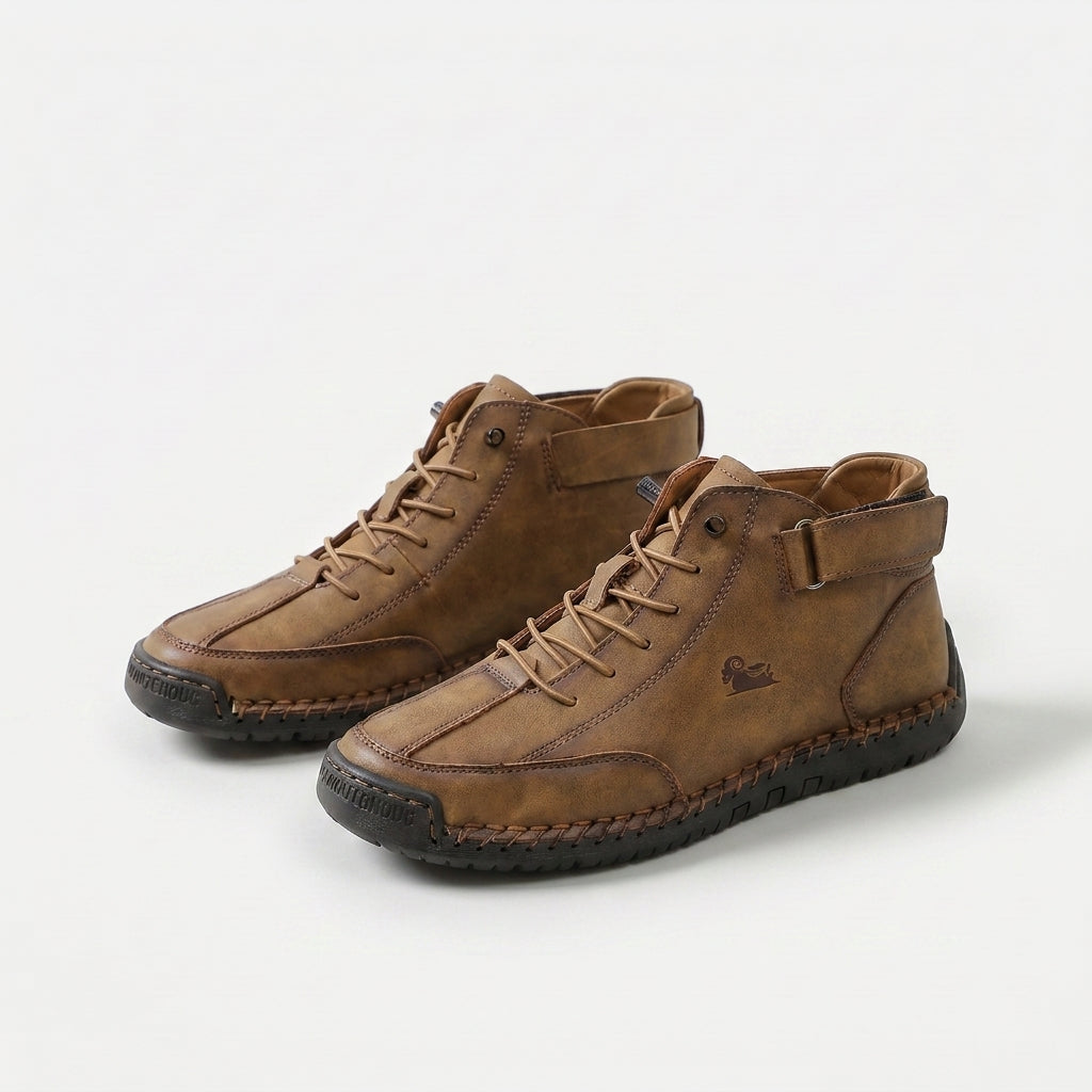 Women's ankle-high lace-up sneakers with rounded toes, ankle straps and contrast soles