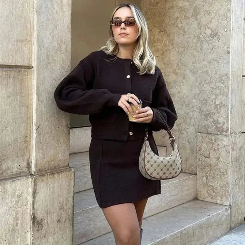 Cardigan en maille court pour femme, à col rond et boutonné