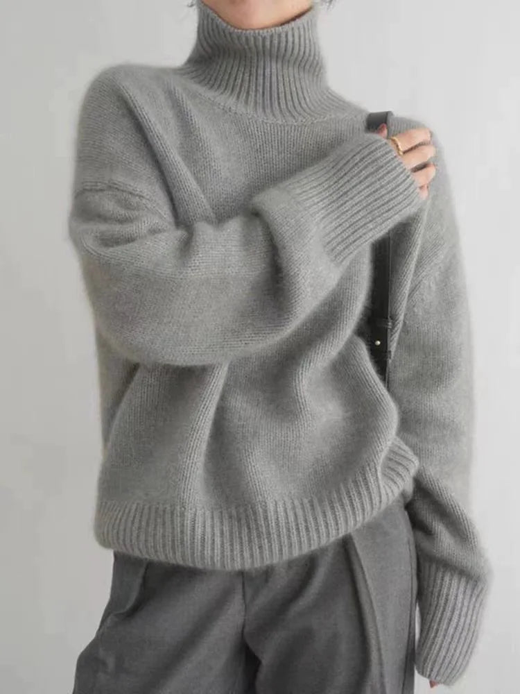Women's Oversized Turtleneck Chunky Knit Sweater