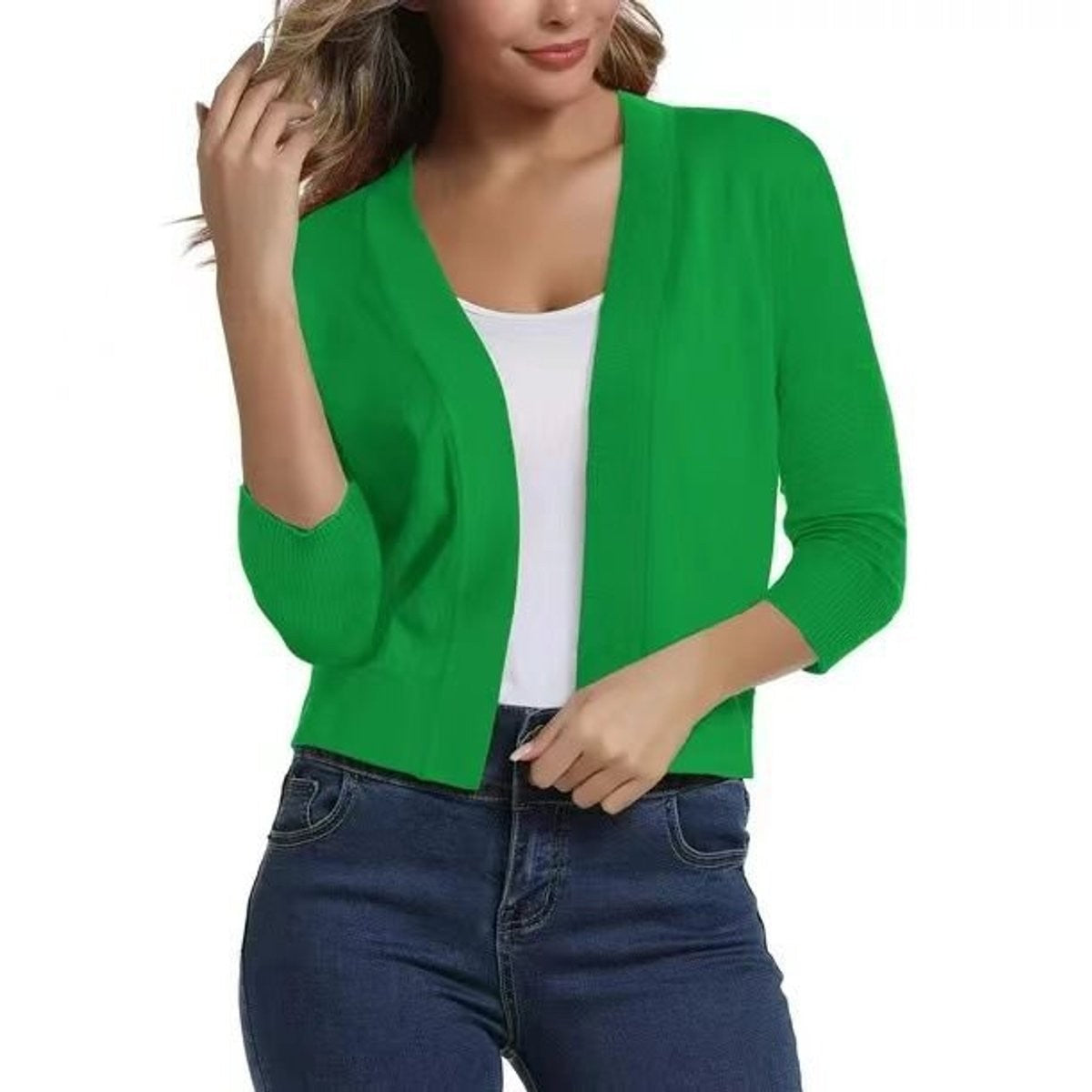 Women's cropped open-front cardigan with V-neckline and three-quarter sleeves