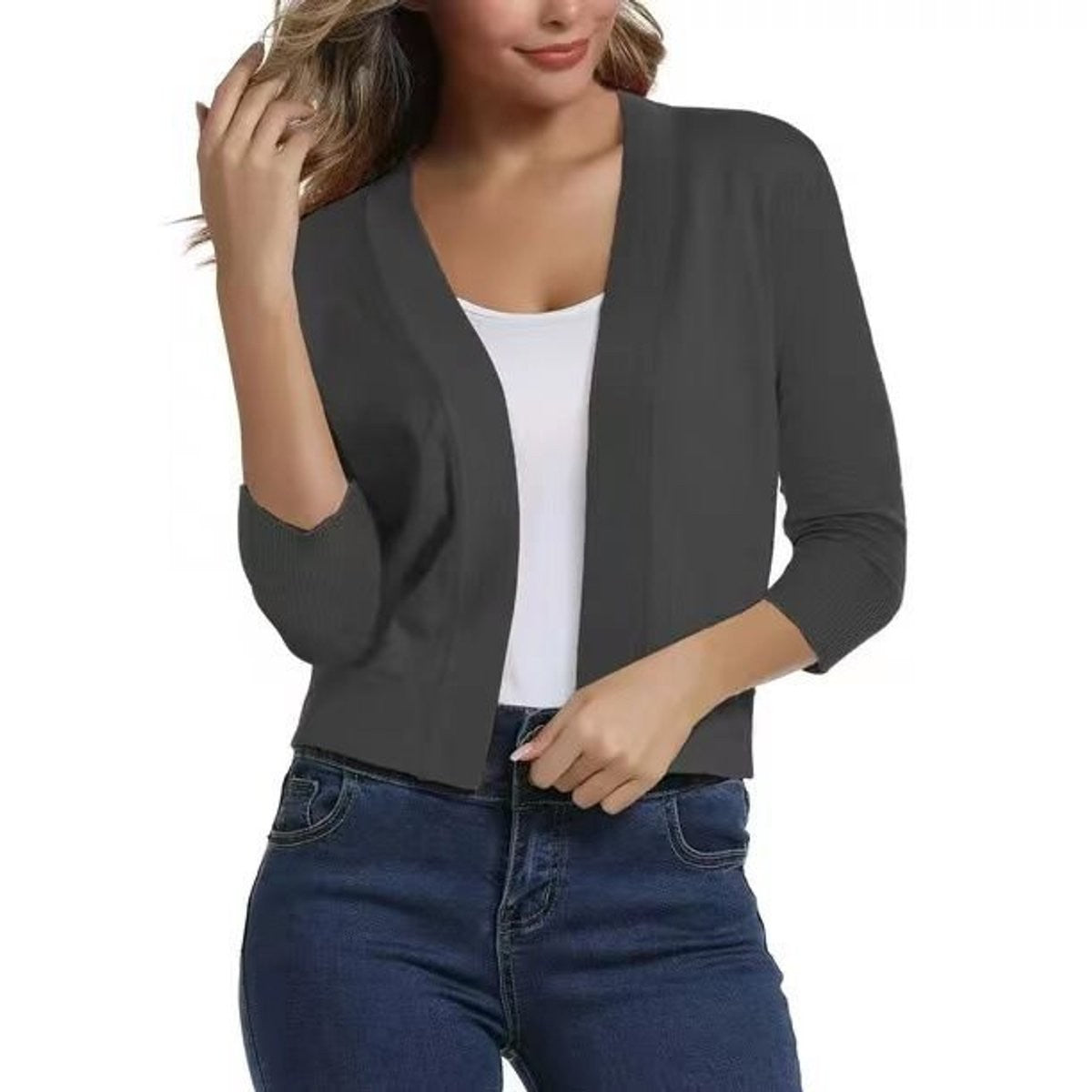 Women's cropped open-front cardigan with V-neckline and three-quarter sleeves
